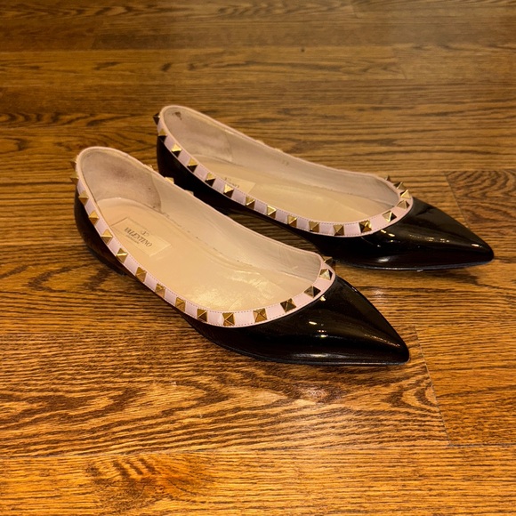 Valentino Black and Cream Rockstud Flats